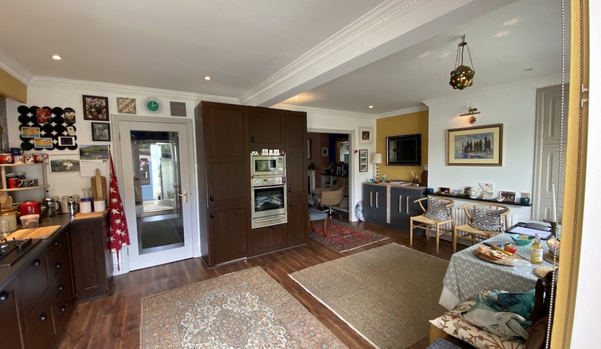 F Kitchen Diner L Room