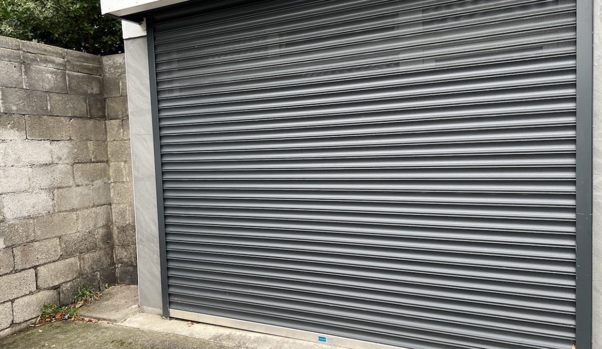 Shutter Down 23.10.23
