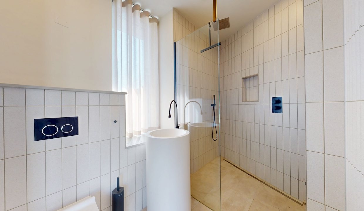 Ensuite Shower 14.5.25